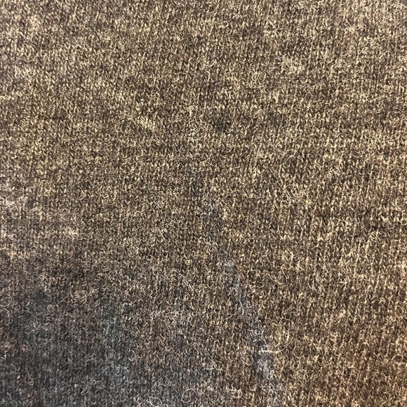 Wm H Leishman Vintage 100% Lambswool V-Neck Sweater (Wardrobe Essential) - Picture 10 of 12